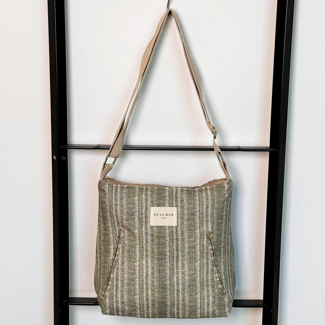 Medium size Ipes Bag