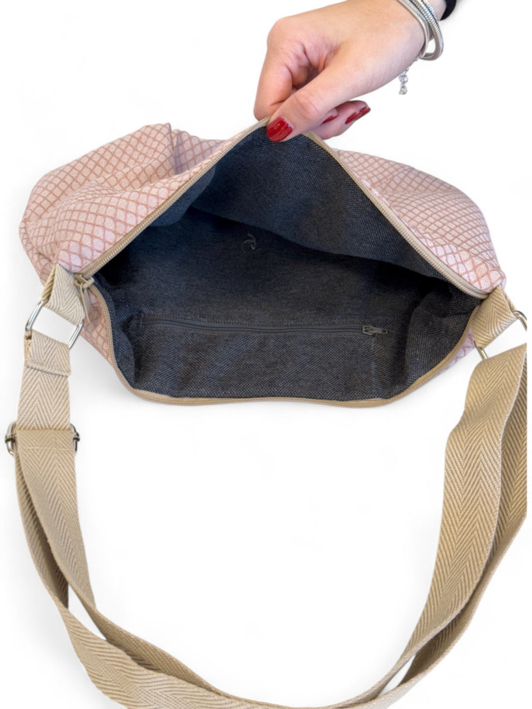 Bossa de mà amb Frunzits Koma