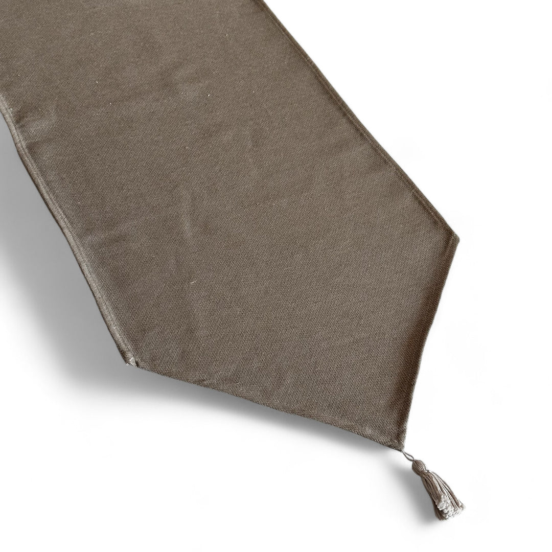 Cuero Table Runner