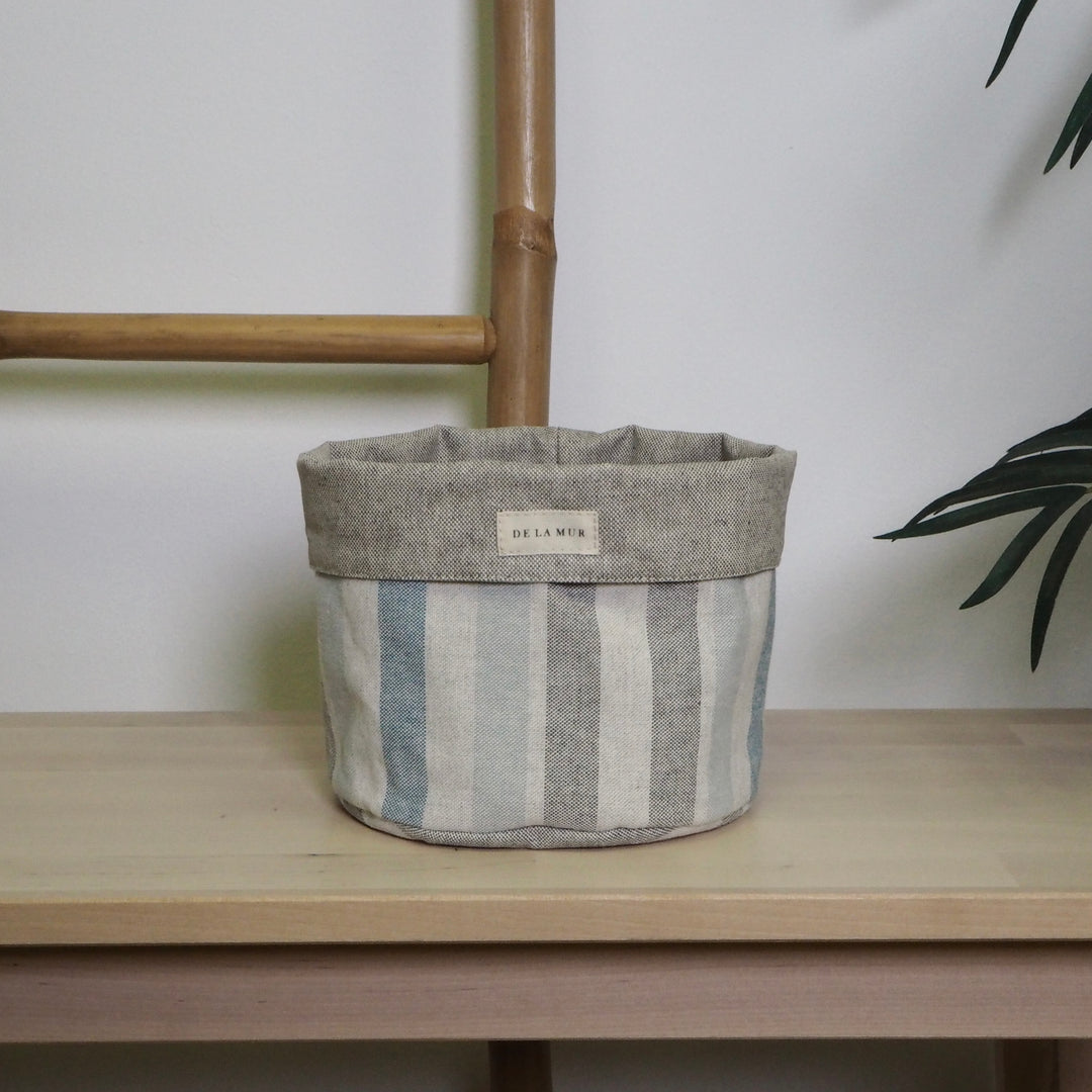Medium size Blue Lineas Basket