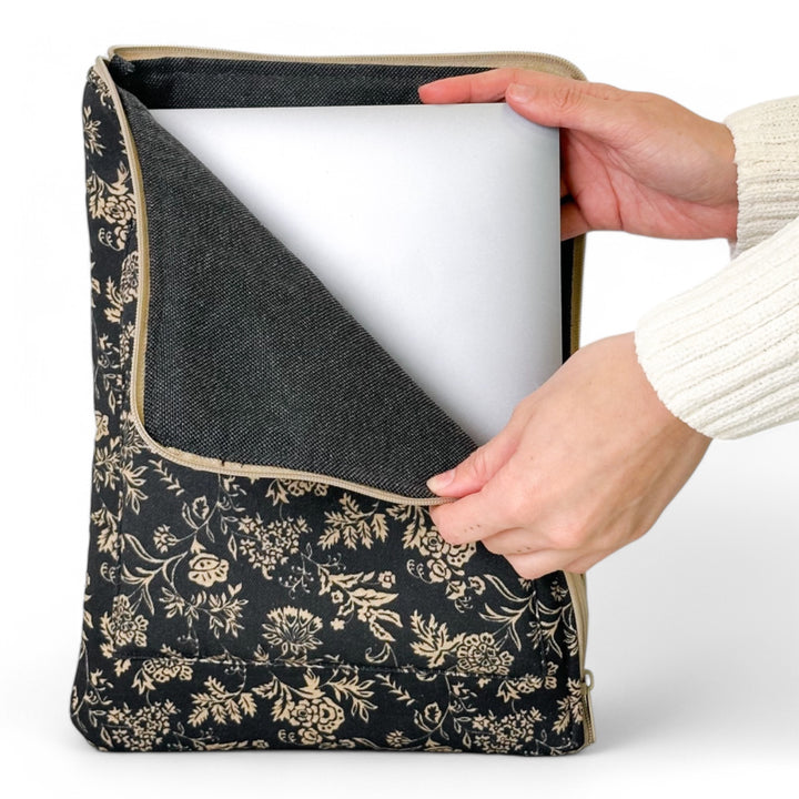 Ipes Glasses Case