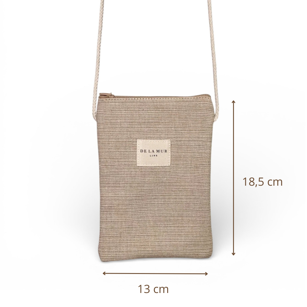 Bolsito porta móvil Lol, estampado en beige, blanco, vista con medidas — De La Mur