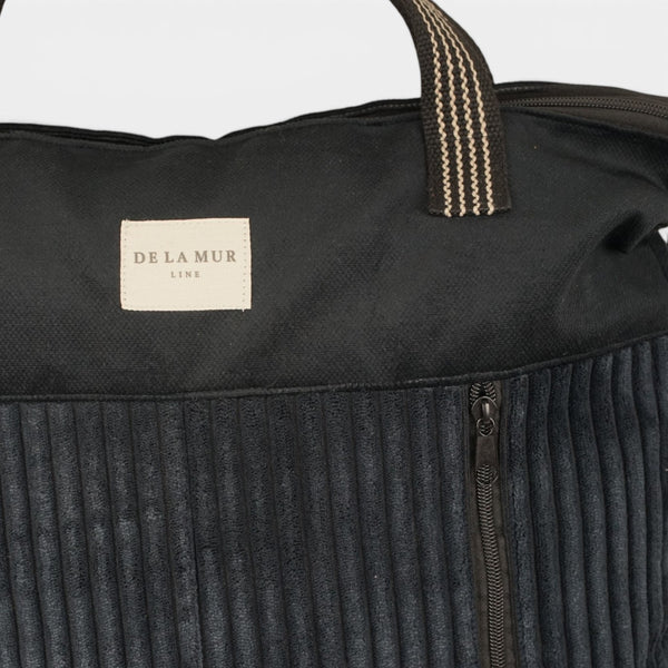 Bolso Curly, estampado en blanco, negro, beige, detalle del producto — De La Mur
