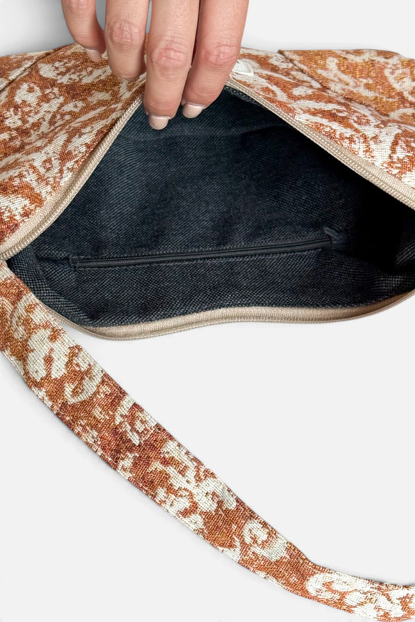 Mosti Shoulder Bag