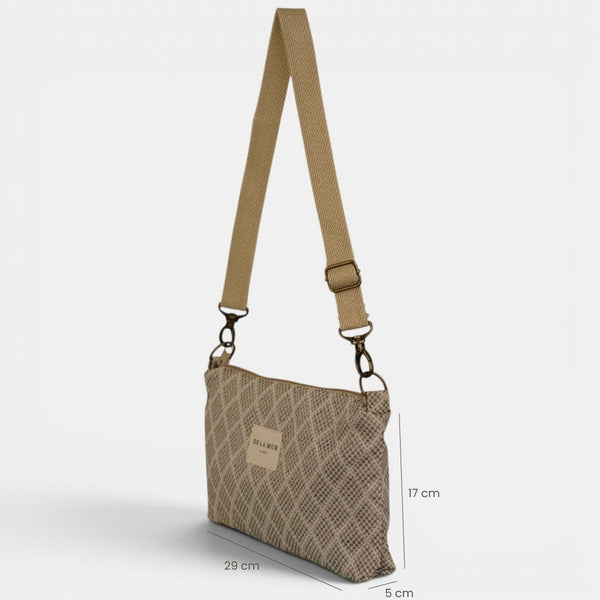 Bolso clutch Pant, estampado en negro, azul, blanco, detalle del material y el acabado — De La Mur