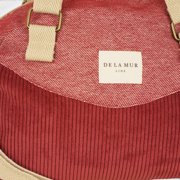 Bolso Arde, estampado en rojo, beige, gris, detalle del producto — De La Mur