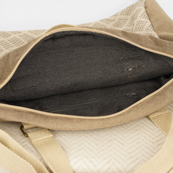Bolso Pant, estampado en negro, beige, blanco, detalle del producto — De La Mur