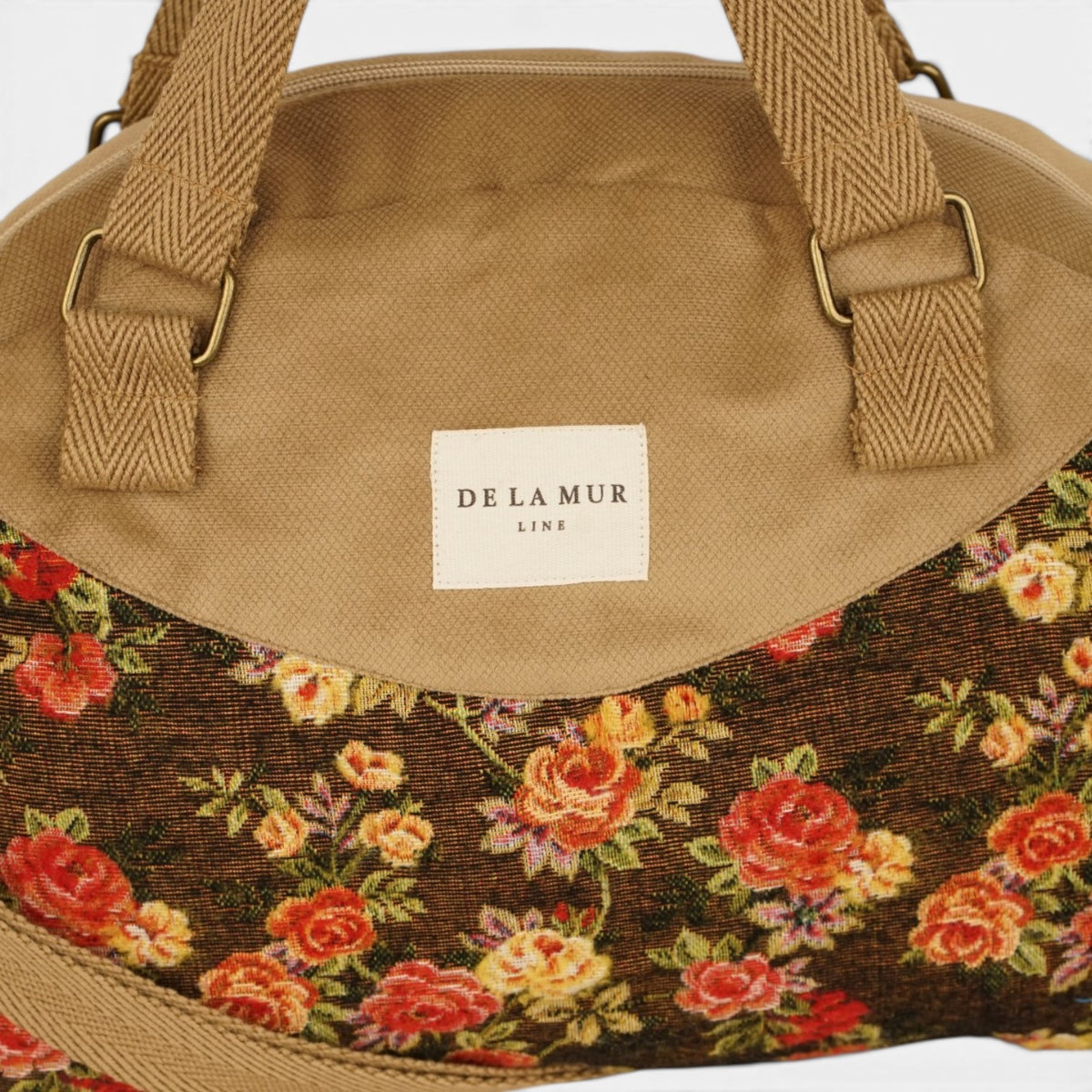 Bolso Pepi, estampado en naranja, terracota, beige, detalle del producto — De La Mur
