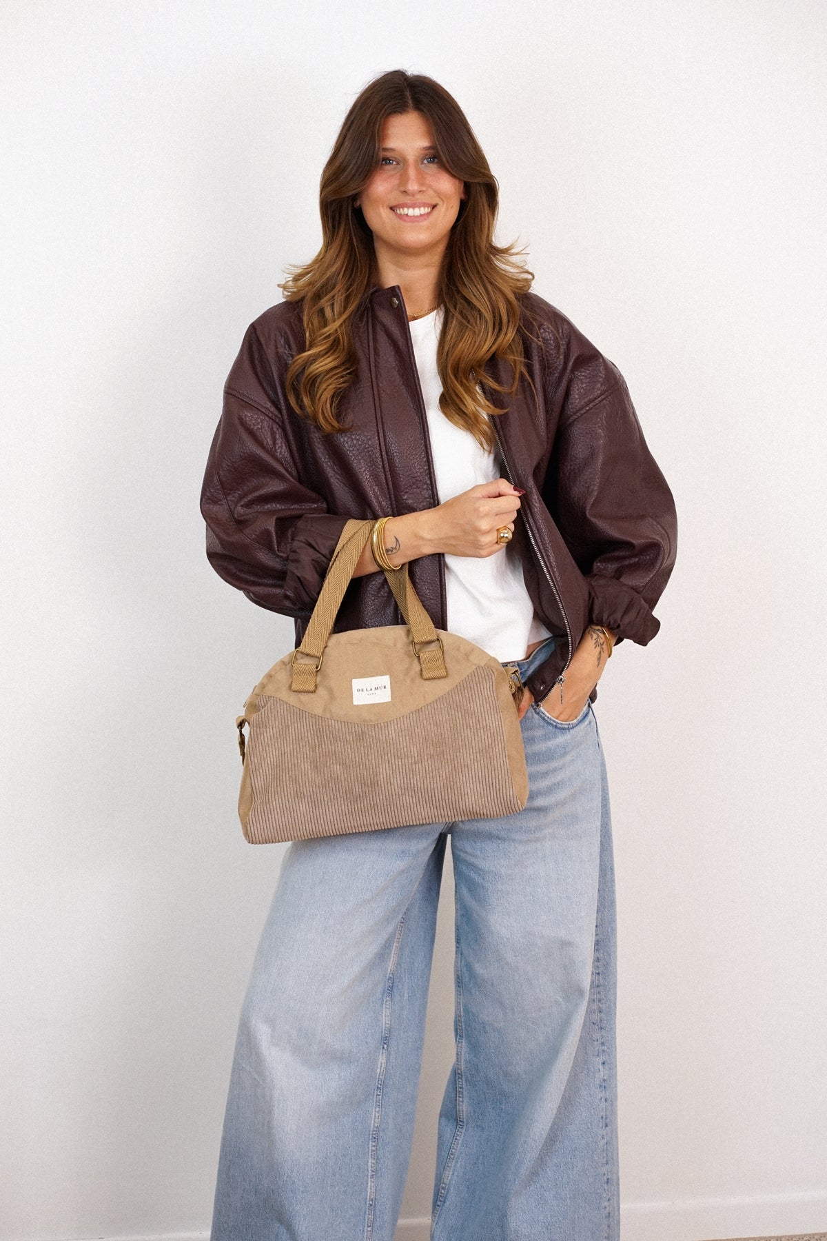 Bolso Toast, estampado en rojo, azul, naranja, vista frontal — De La Mur