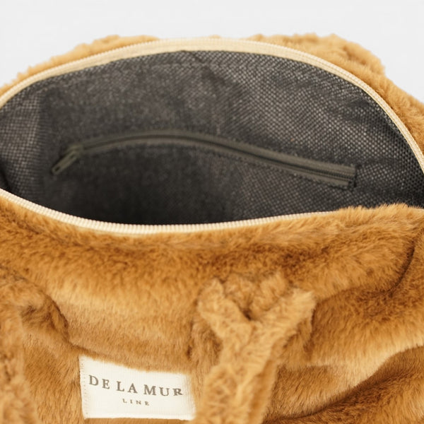 Bolso Pile, estampado en blanco, terracota, beige, detalle del producto — De La Mur