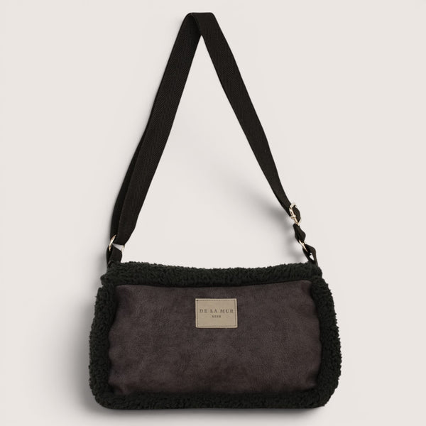 Bolso Cene, estampado en negro, gris, blanco, detalle del producto — De La Mur