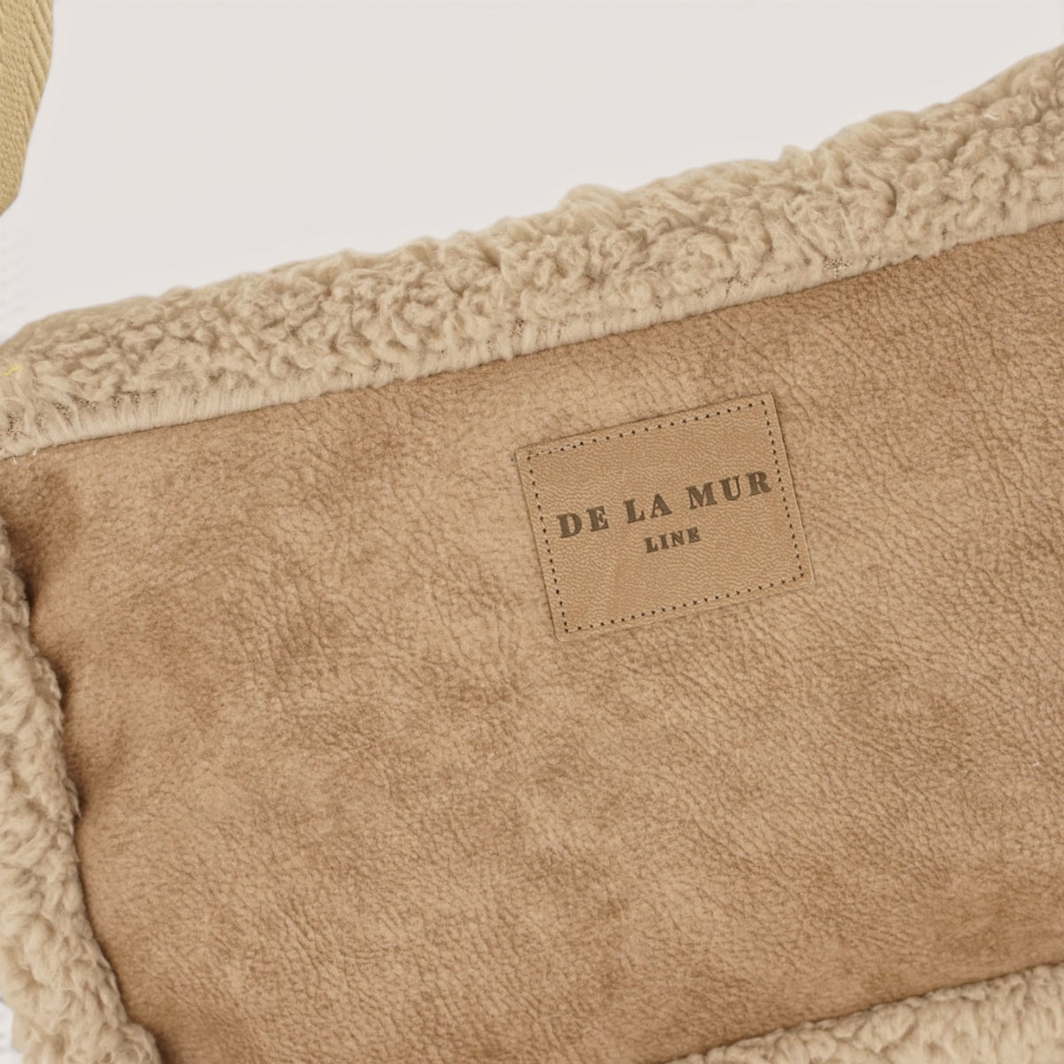 Bolso Noce, estampado en naranja, terracota, beige, detalle del producto — De La Mur