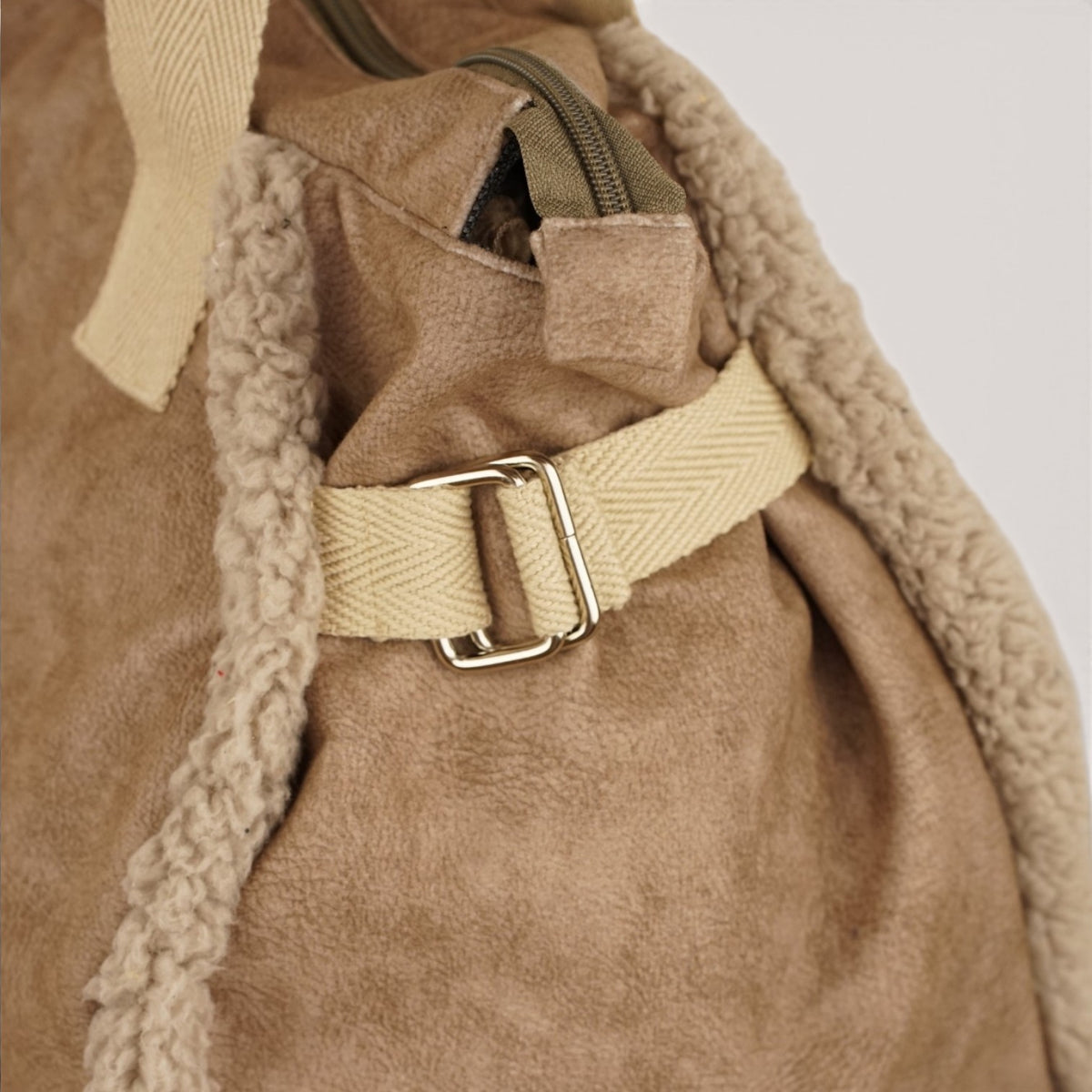 Bolso Noce, estampado en naranja, beige, terracota, detalle del producto — De La Mur