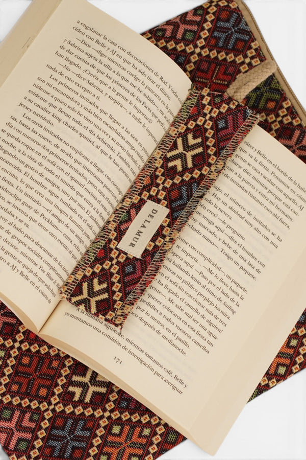 Funda Libro Chic + Punto Libro Regalo