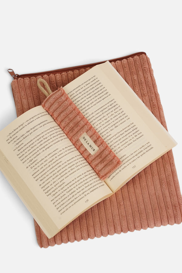 Funda Libro Crepe + Punto Libro Regalo