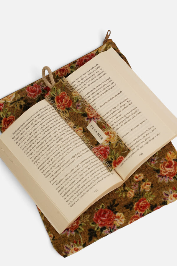 Funda Libro Esme + Punto Libro Regalo