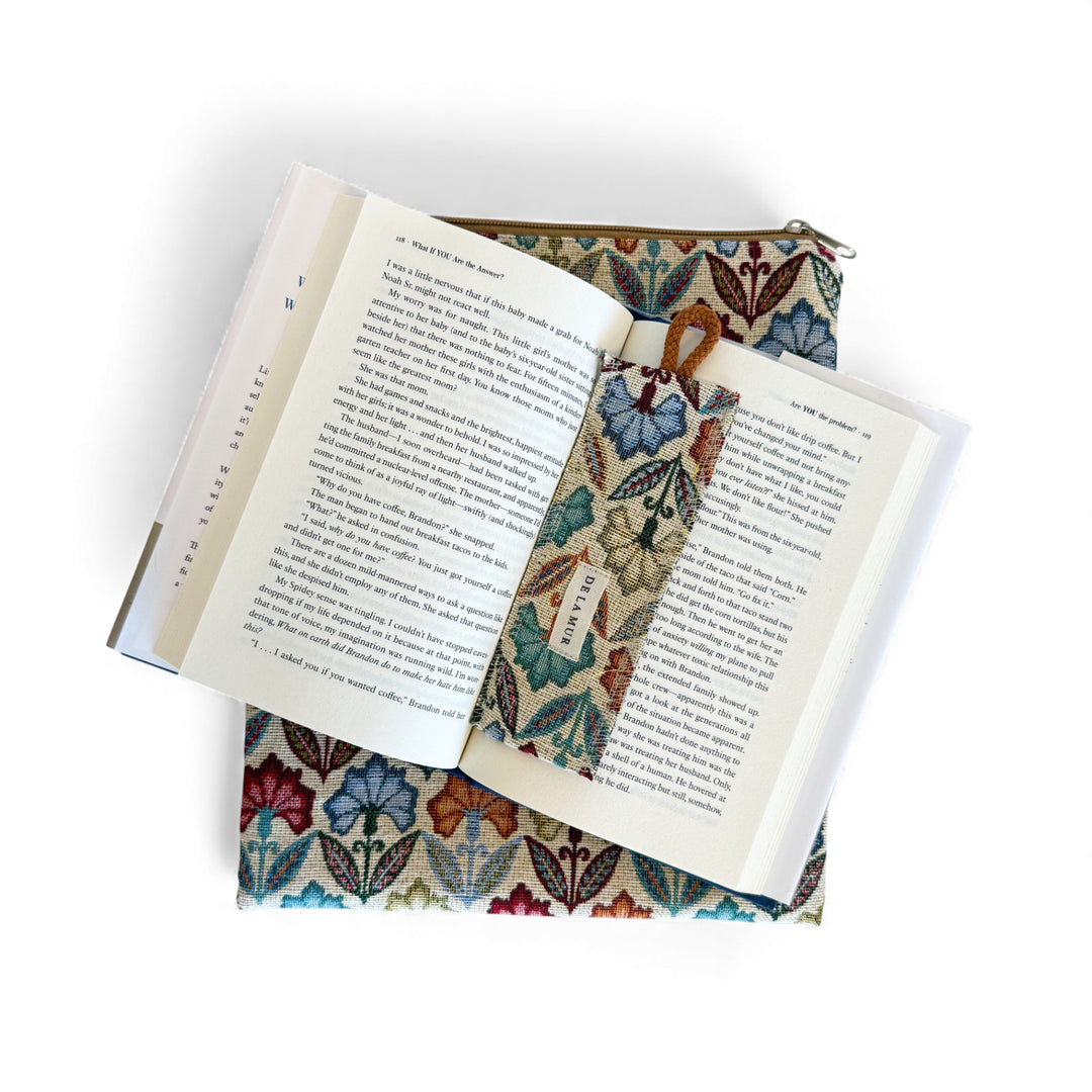 Funda Libro Flora + Punto Libro Regalo