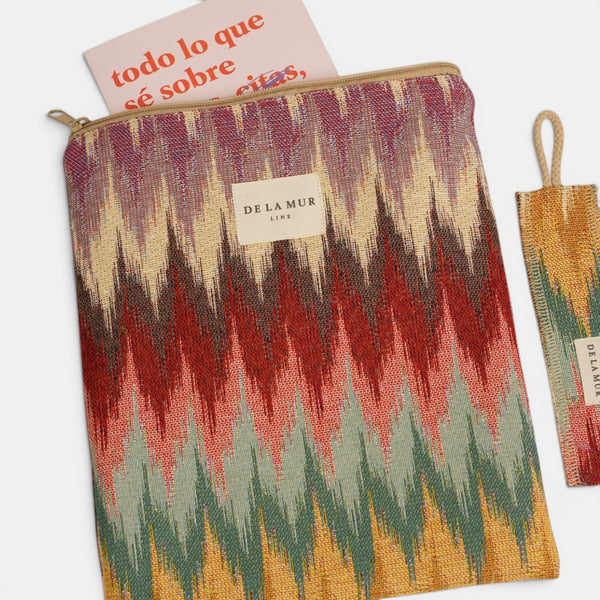 Monedero Regalo, estampado en beige, terracota, negro, detalle del producto — De La Mur
