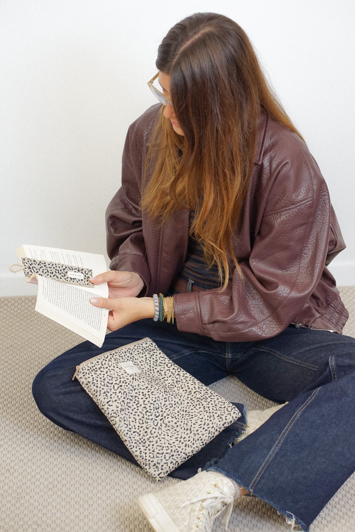 Funda Libro Koto + Punto Libro Regalo
