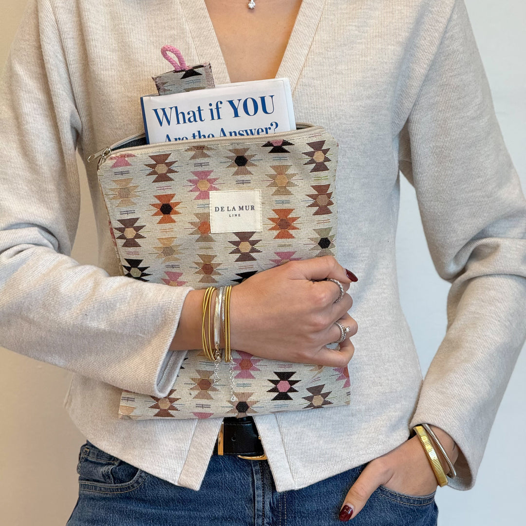 Funda Libro Royal + Punto Libro Regalo