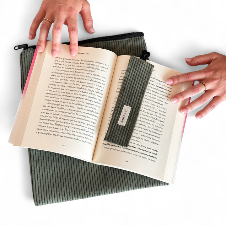 Funda Libro Tree + Punto Libro Regalo