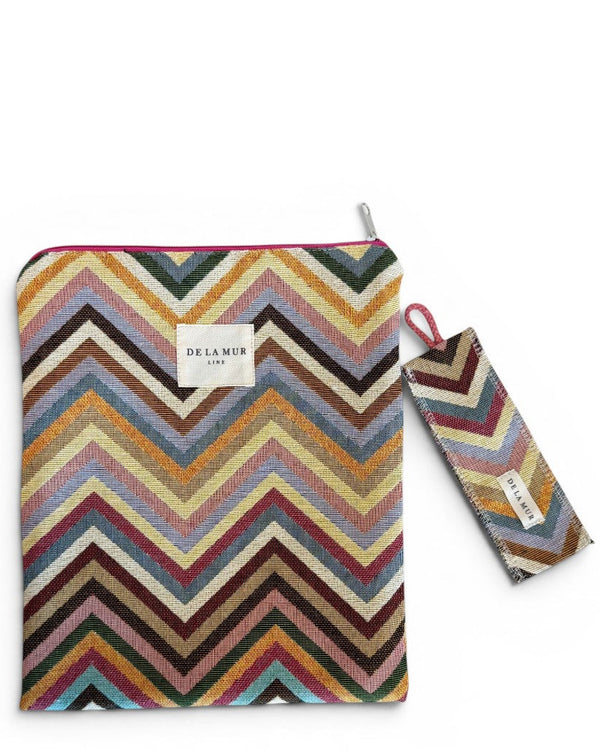 Funda Libro Zaga + Punto Libro Regalo