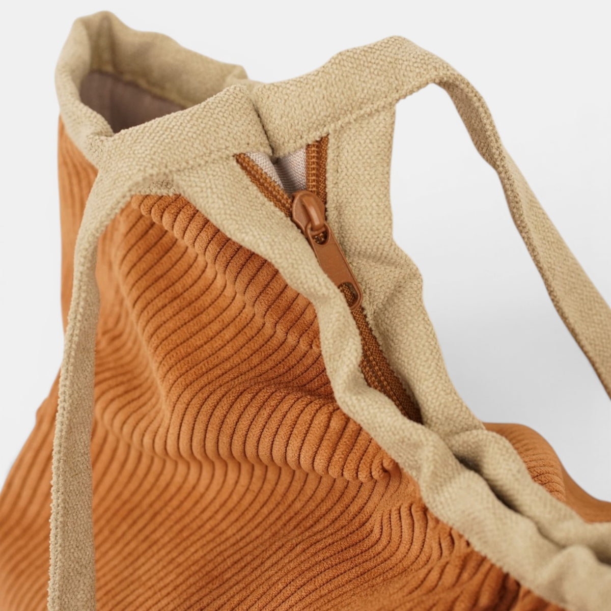 Bolso Barro, estampado en terracota, beige, rojo, detalle del producto — De La Mur