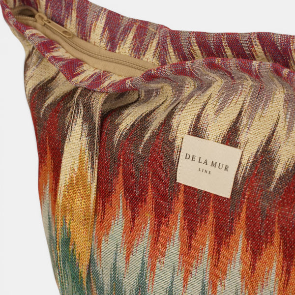Bolsa grande con cremallera Guana, estampado en beige, negro, marrón, detalle del producto — De La Mur
