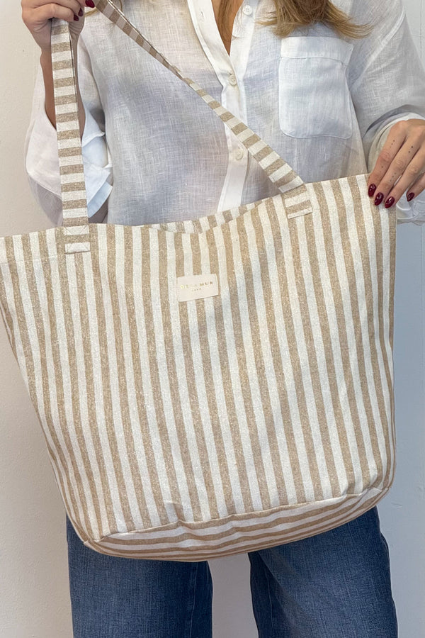 Bolsa grande con cremallera Lumos, estampado en beige, blanco, detalle del producto — De La Mur