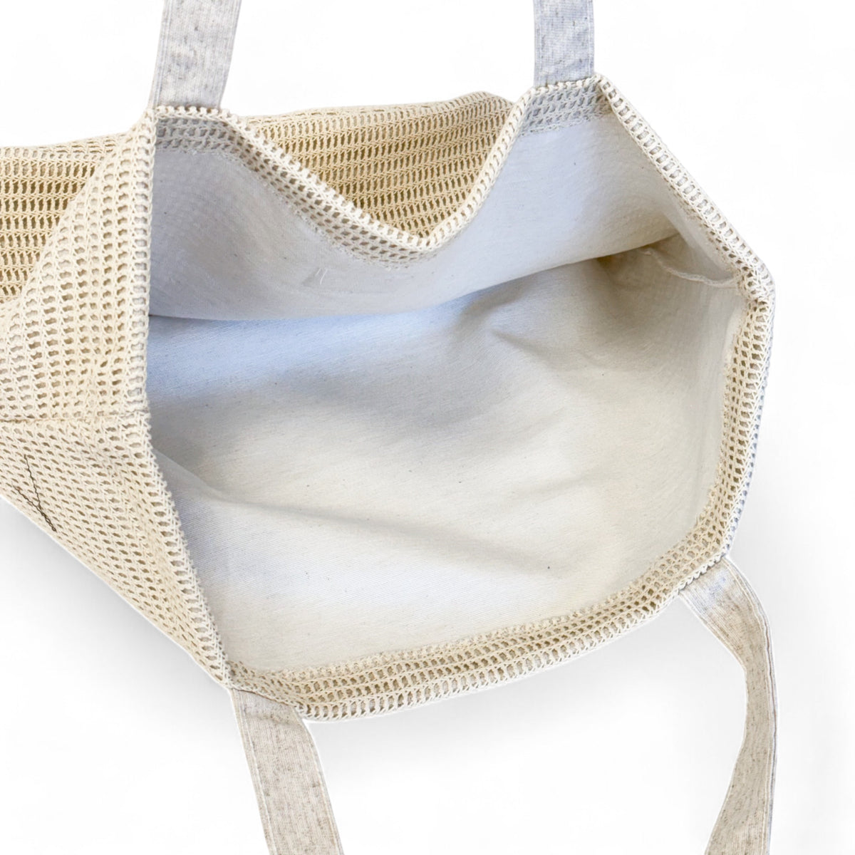 Bolsa grande Croche con textura de ganchillo, detalle del material y el acabado — De La Mur
