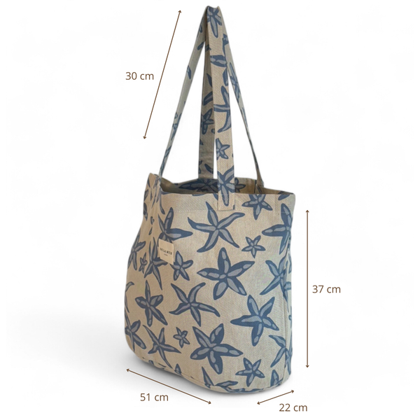 Bolsa grande Estel, estampado en gris, marrón, azul, vista con medidas — De La Mur