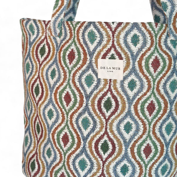 Bolsa grande Ori, estampado en blanco, marrón, beige, vista con medidas — De La Mur