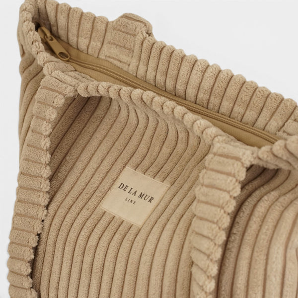 Bolsa pequeña Moka, estampado en beige, blanco, rojo, detalle del producto — De La Mur