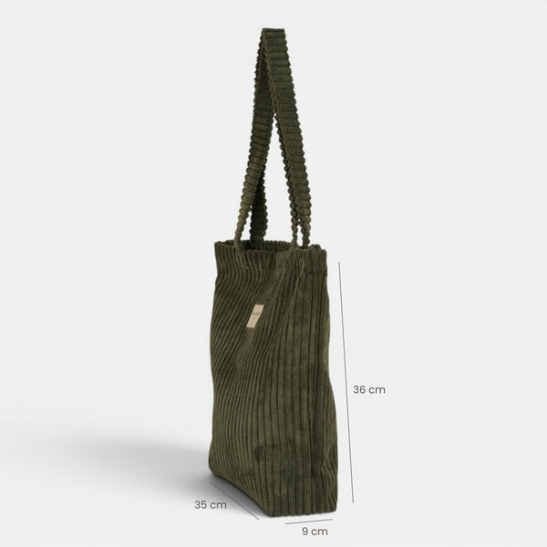Bolsa pequeña Musgo, acabado verde musgo, detalle del material y el acabado — De La Mur