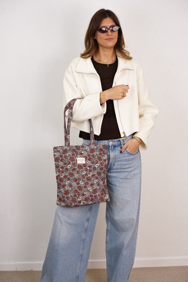 Bolsa pequeña Nira, estampado en azul, beige, blanco, vista frontal — De La Mur