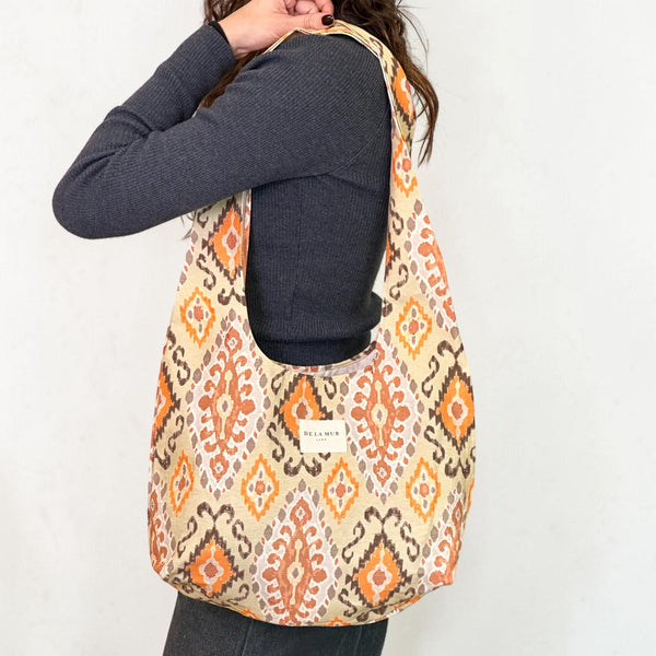 Ovale Tasche Ikat