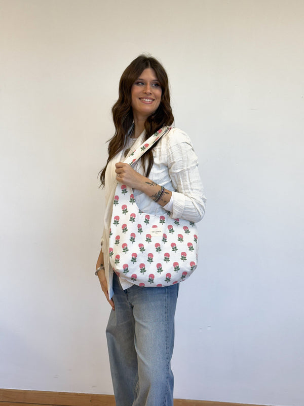 Ovale Tasche Naha