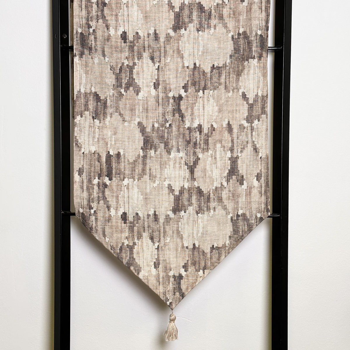 Reo Table Runner