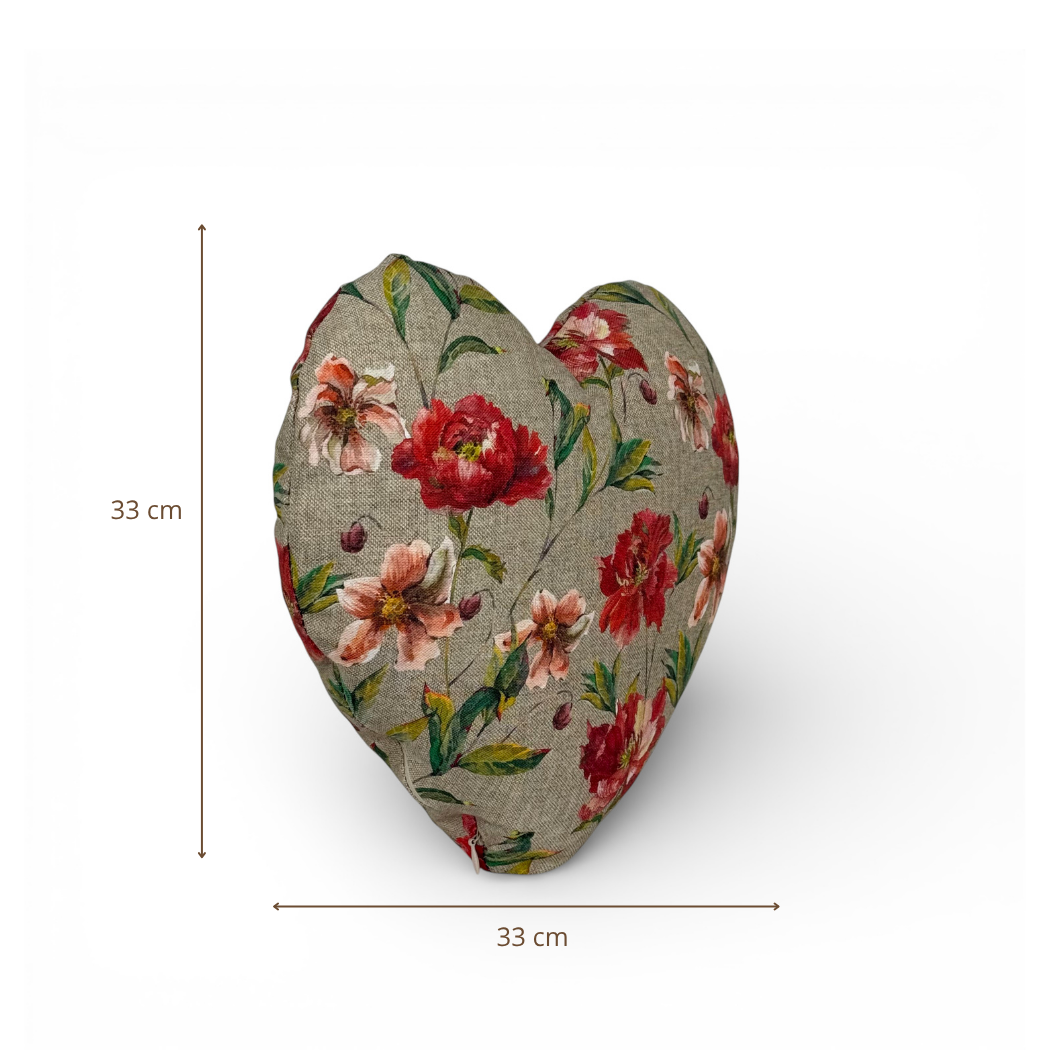 cojin Nala, estampado en beige, rojo, marrón, vista en uso — De La Mur