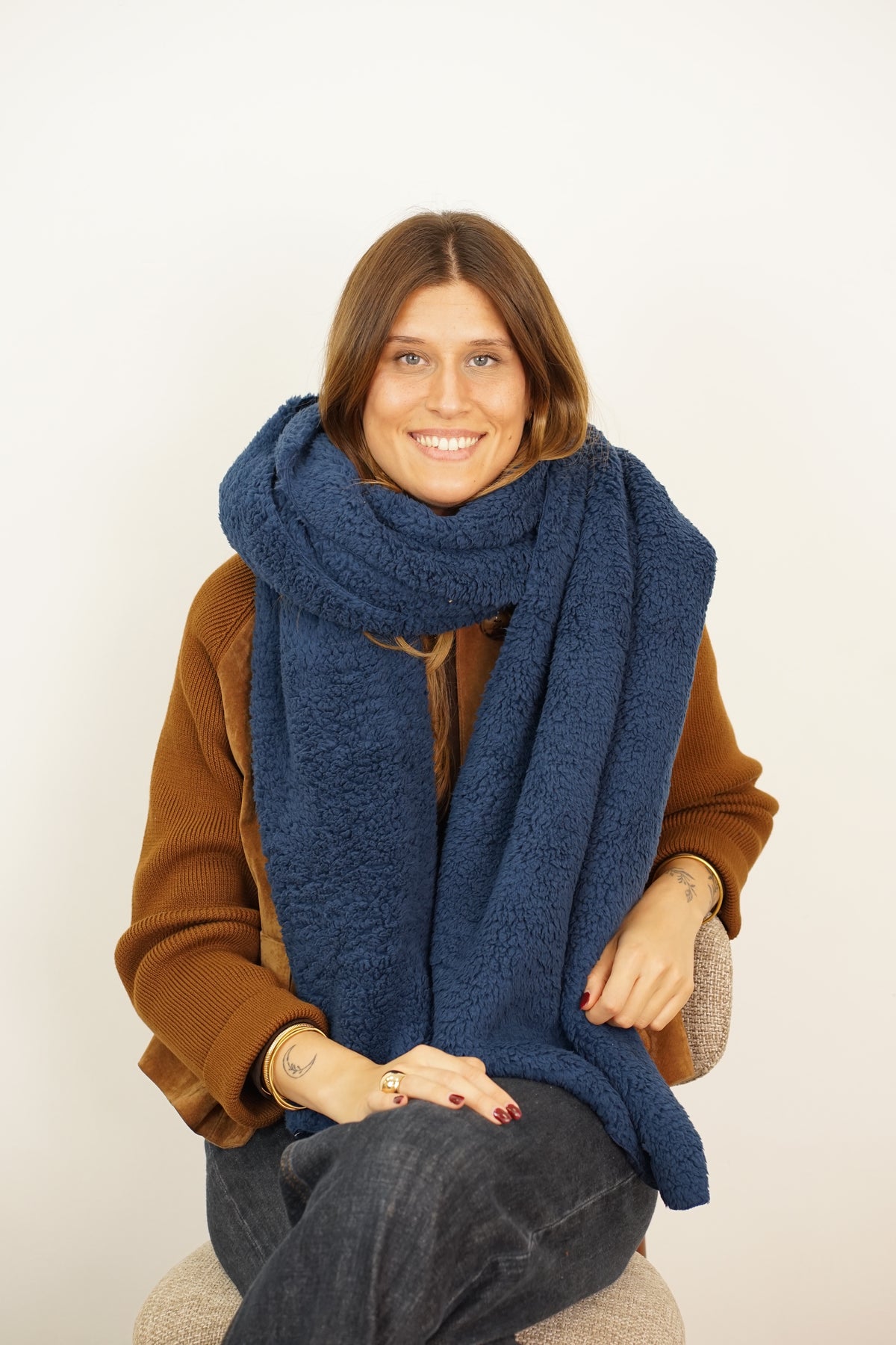 Producto Hielo, estampado en azul, naranja, blanco, vista frontal — De La Mur