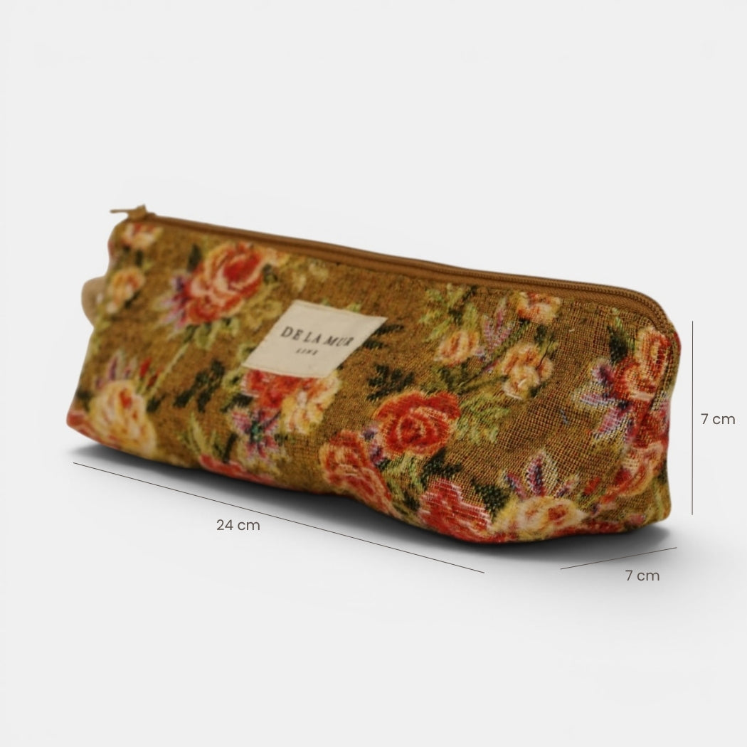 Monedero Esme, estampado en blanco, naranja, terracota, vista en uso — De La Mur