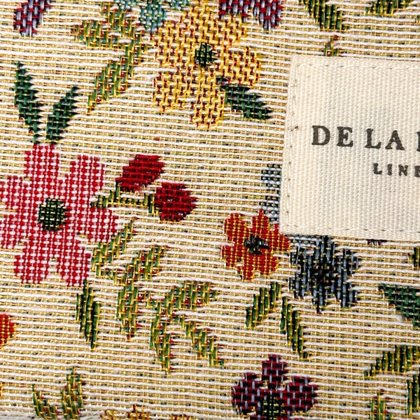 Monedero Blum, estampado en beige, naranja, marrón, vista en uso — De La Mur