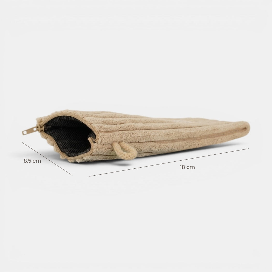 Monedero Moka, estampado en beige, naranja, blanco, vista en uso — De La Mur