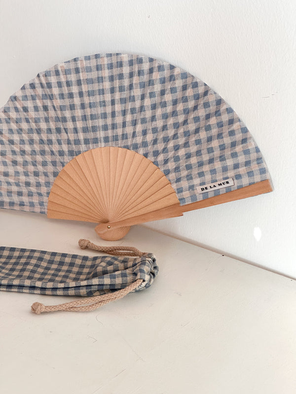 Abanico y Funda Brisa