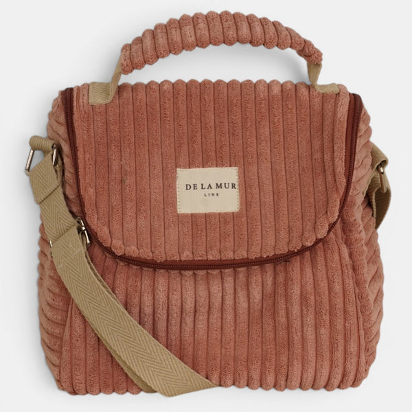 Bolso Crepe, estampado en beige, azul, blanco, detalle del estampado y el material — De La Mur