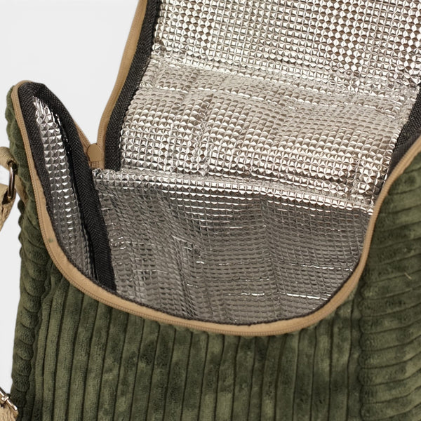 Bolso Musgo, acabado verde musgo, detalle del producto — De La Mur