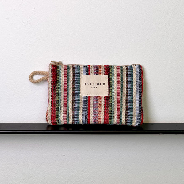 Monedero Lari, estampado en beige, rojo, negro, vista frontal — De La Mur