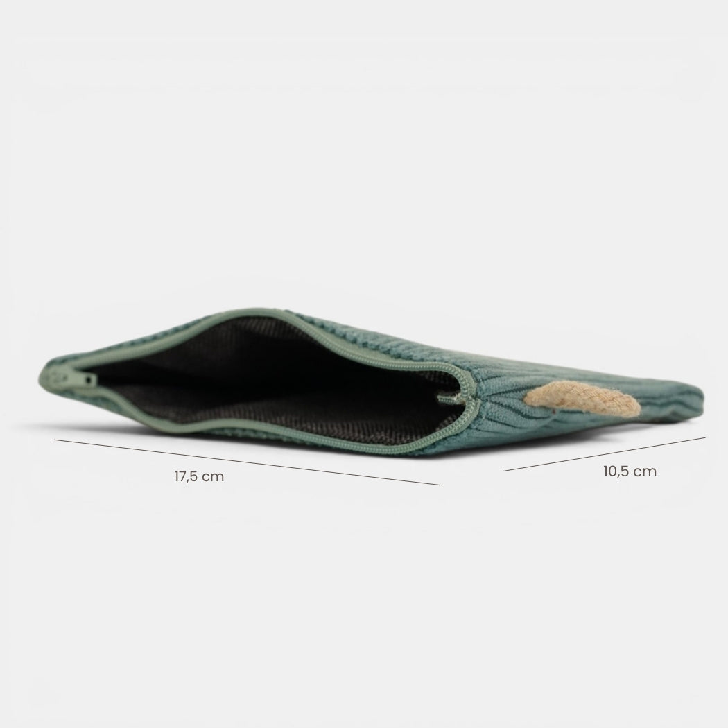 Monedero Jade, acabado verde jade, vista en uso — De La Mur