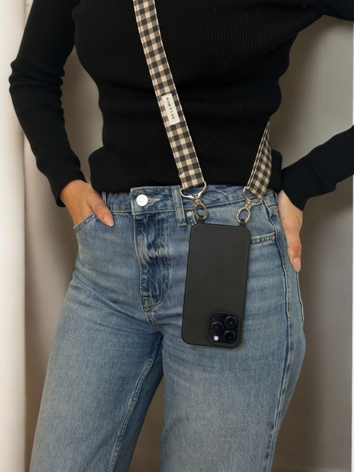 Bolso Bat, estampado en gris, azul, negro, vista frontal — De La Mur