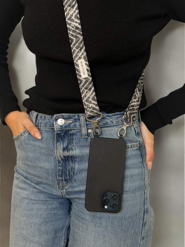 Bolso Ria, estampado en gris, negro, azul, vista frontal — De La Mur
